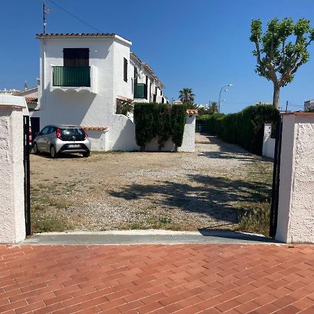 Charmante Maison Coeur De Ville 650M Plage Ampuriabrava Exterior foto