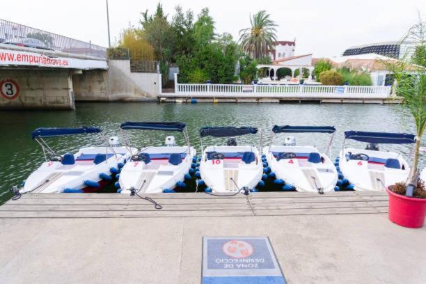 Charmante Maison Coeur De Ville 650M Plage Ampuriabrava Exterior foto